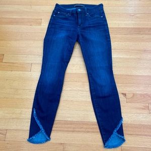 THE ICON BY JOE JEANS AWESOME LEG DETAIL SMOKE FREE HOME!!!